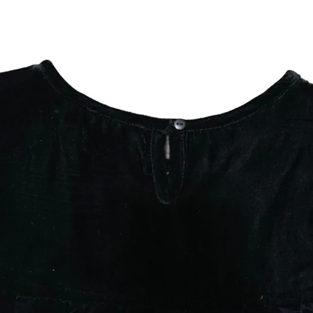 NWT Johnny Was‎ velvet embroidered tunic size M (6-7).